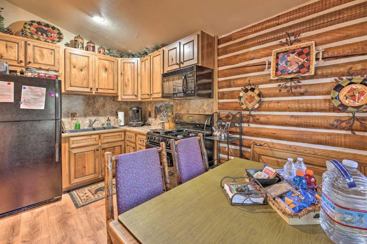 Rustic Lakeside Cabin - Family And Pet Friendly! Пайнтоп-Лейксайд Екстериор снимка
