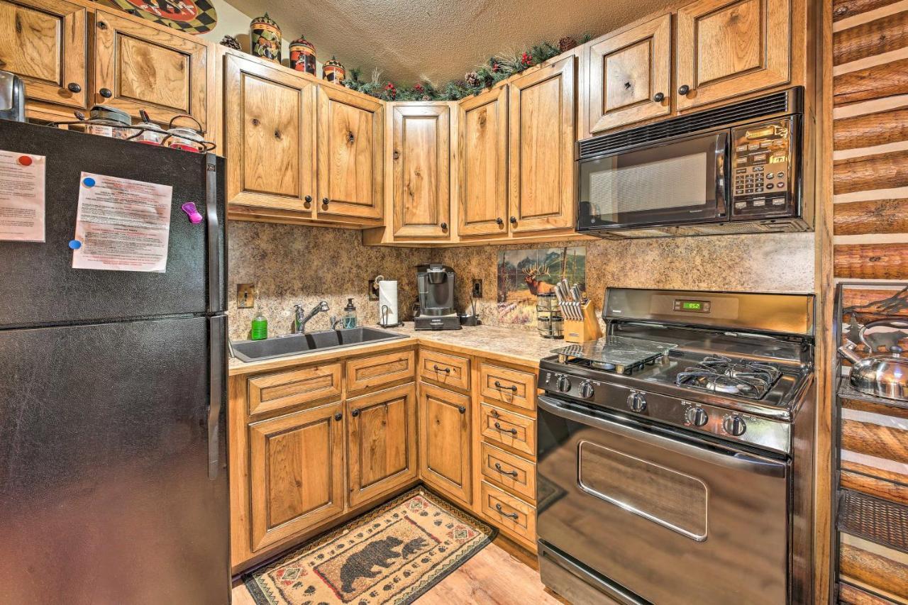 Rustic Lakeside Cabin - Family And Pet Friendly! Пайнтоп-Лейксайд Екстериор снимка